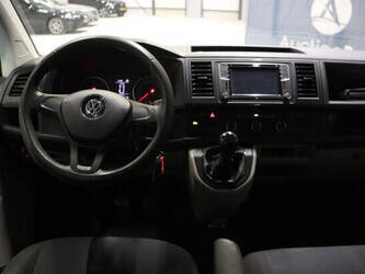 2018-volkswagen-transporter-1424340-45494876