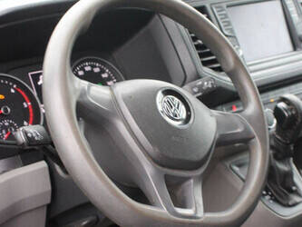 2019-volkswagen-crafter-1424343-45494987