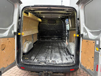 2016-ford-transit-custom-1424347-45495055