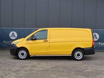 2020-mercedes-benz-evito-45495080