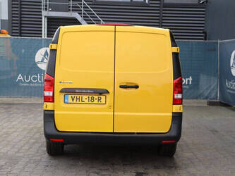 2020-mercedes-benz-evito-45495084