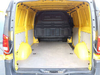 2020-mercedes-benz-evito-45495115