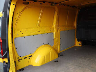 2020-mercedes-benz-evito-45495118