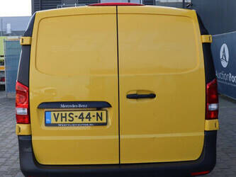 2020-mercedes-benz-evito-1424351-45495183