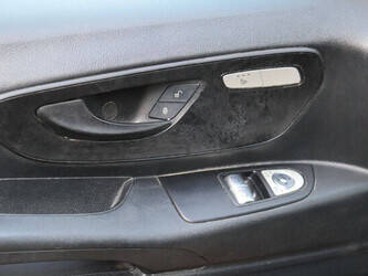 2020-mercedes-benz-evito-1424351-45495209