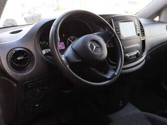 2020-mercedes-benz-evito-1424351-45495215