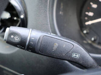 2020-mercedes-benz-evito-1424351-45495221