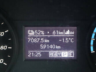 2020-mercedes-benz-evito-1424351-45495227