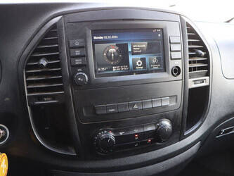 2020-mercedes-benz-evito-1424351-45495229