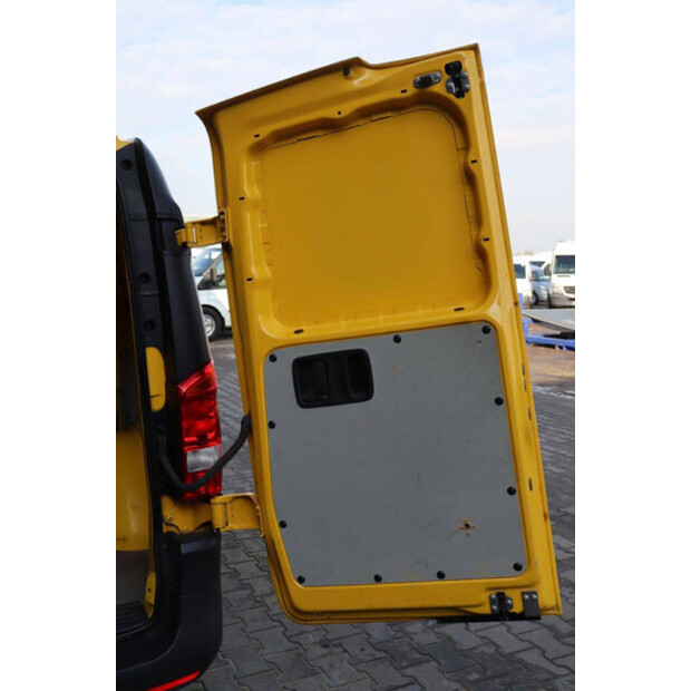 2020 مرسيدس بنز EVITO-45495237