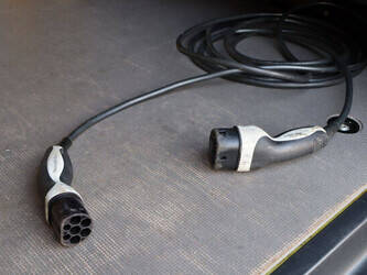 2020-mercedes-benz-evito-1424351-45495251