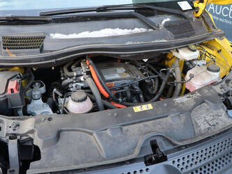 2020-mercedes-benz-evito-1424351-45495255