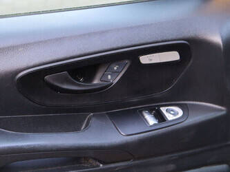 2020-mercedes-benz-evito-1424353-45495296