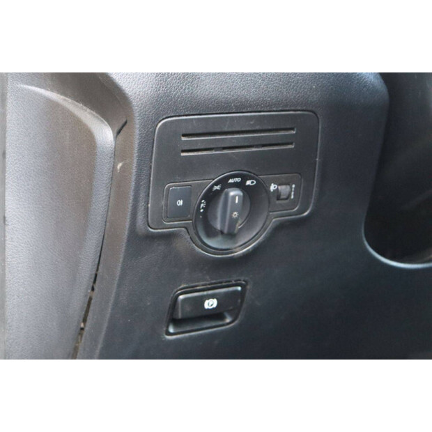 2020 Mercedes-Benz EVITO-45495301