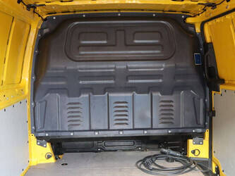 2020-mercedes-benz-evito-1424353-45495315