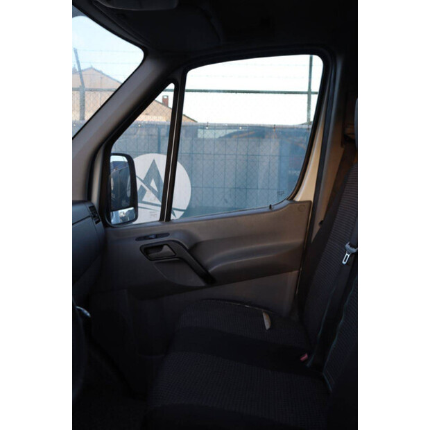 Mercedes-Benz SPRINTER-45495868