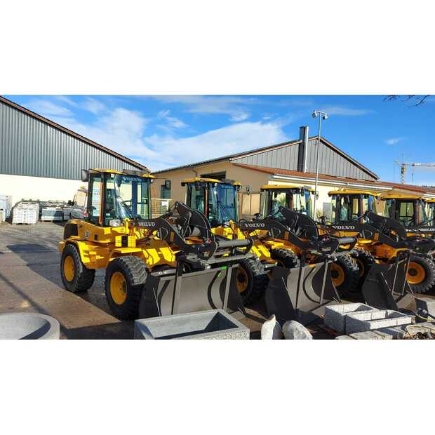 2026 Volvo L30HS-45501889