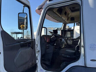 2005-renault-rincheval-1416656-45508737