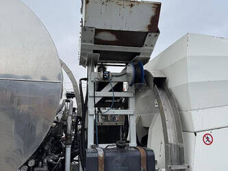 2008-mercedes-benz-2536-chipsealer-bcg-500-45508766