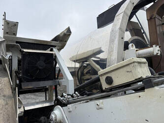 2008-mercedes-benz-2536-chipsealer-bcg-500-45508810