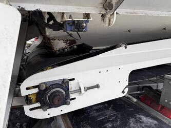 2008-mercedes-benz-2536-chipsealer-bcg-500-45508814