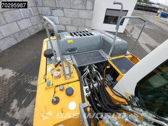 2016-liebherr-r922lc-1322095-45509210