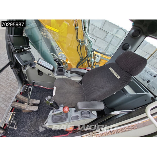 2016 ليبهير R922LC-45509224