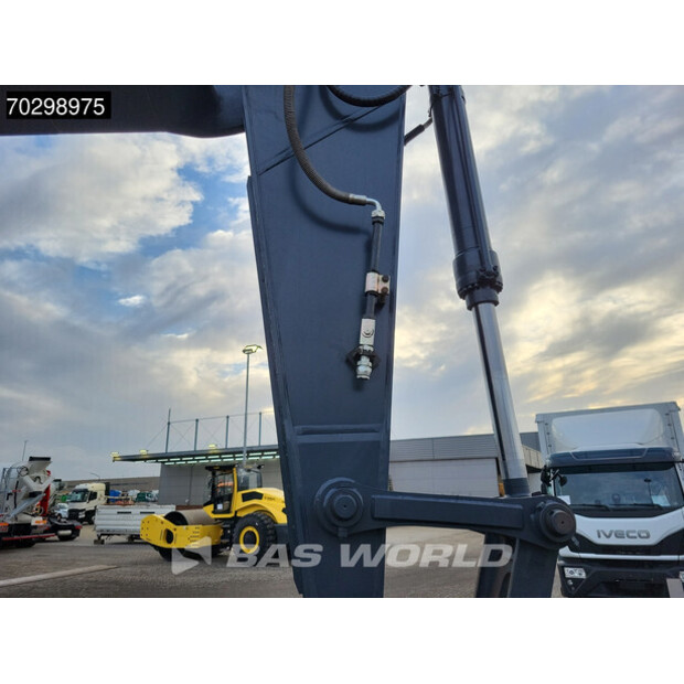 2025 Hyundai HX360L-45533575