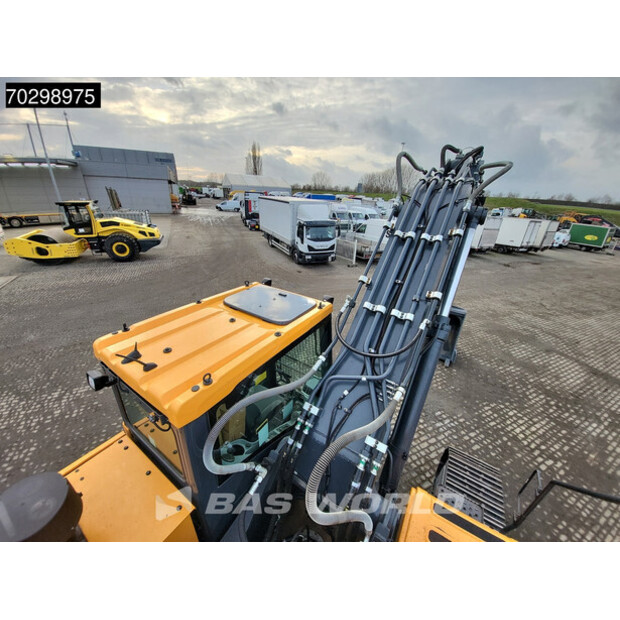 2025 Hyundai HX360L-45533576