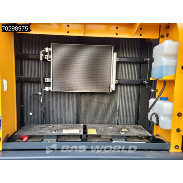 2025 Hyundai HX360L-45533587