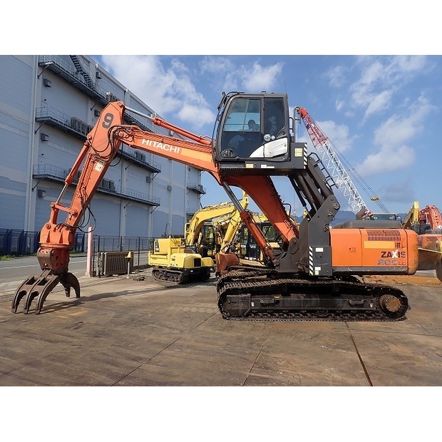 2014 Hitachi ZX200LC-5B-45533600