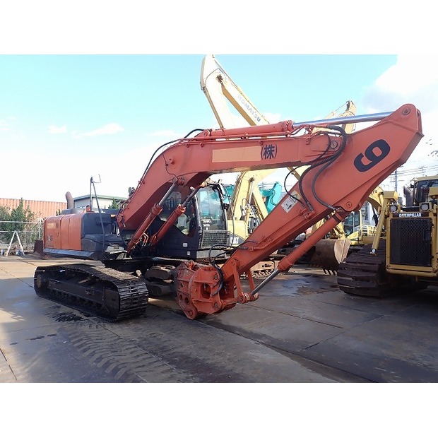 2014 Hitachi ZX200LC-5B-45533603