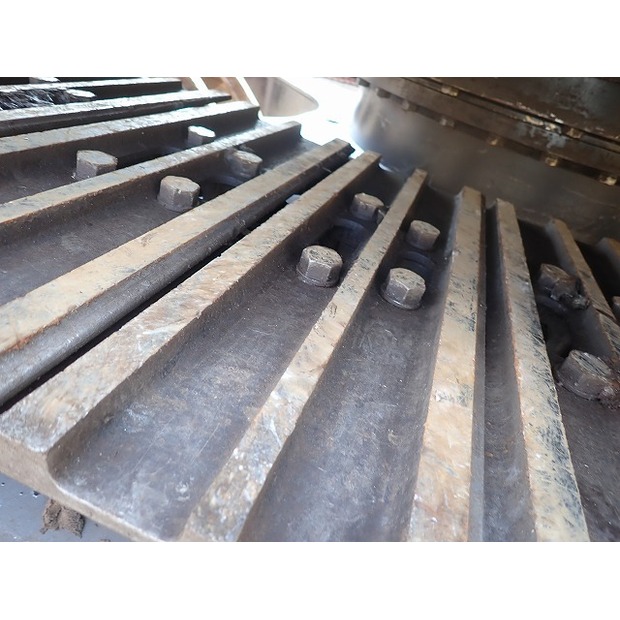 2014 Hitachi ZX200LC-5B-45533626