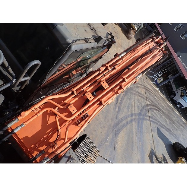 2014 Hitachi ZX200LC-5B-45533637