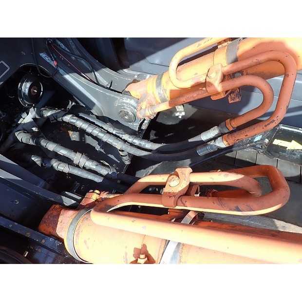 2014 Hitachi ZX200LC-5B-45533638