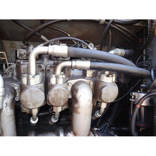 2014 Hitachi ZX200LC-5B-45533643