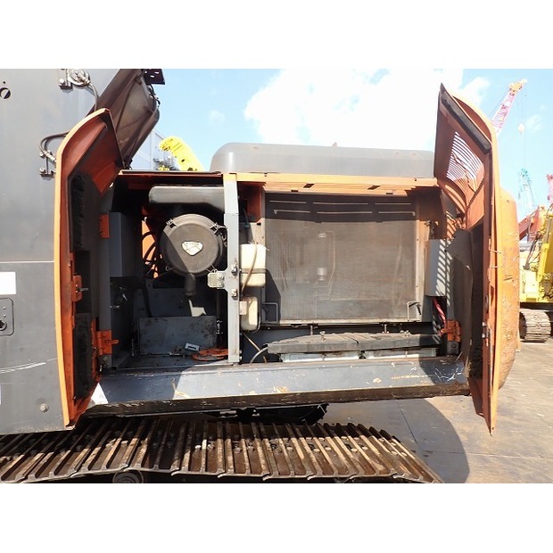 2014 Hitachi ZX200LC-5B-45533644