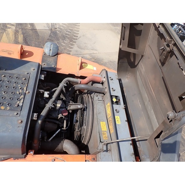 2014 Hitachi ZX200LC-5B-45533649