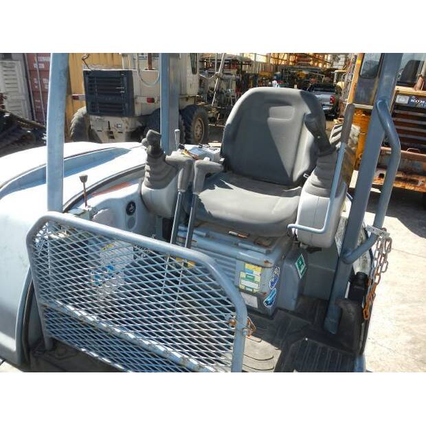 2013 كوبيلكو SK40SR-5-45533736