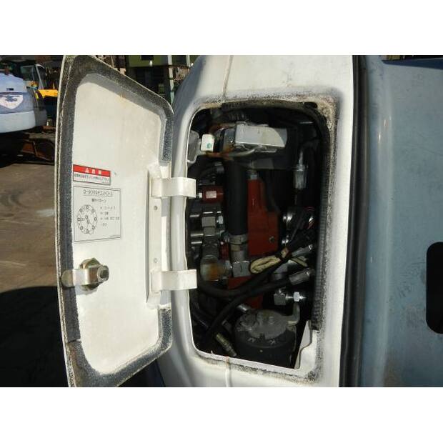 2013 كوبيلكو SK40SR-5-45533794