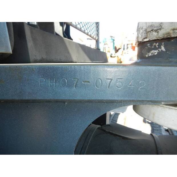 2013 كوبيلكو SK40SR-5-45533797