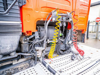 2016-volvo-fh-420-1424495-45535931