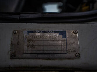 2006-renault-220-dci-1424497-45536026