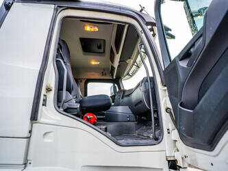 2018-mercedes-benz-arocs-2643-1424498-45536066