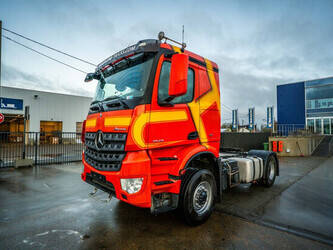 Image for Semi Trucks 2016 Mercedes-Benz AROCS 2143
