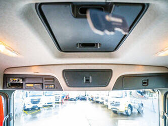 2016-mercedes-benz-arocs-2143-1424499-45536086