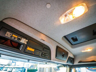 2016-mercedes-benz-arocs-2143-1424499-45536090