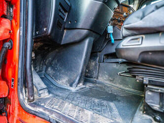 2016-mercedes-benz-arocs-2143-1424499-45536093