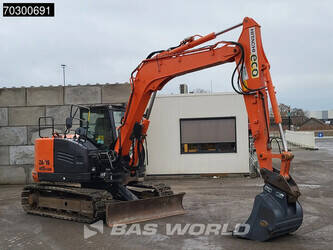 2018-hitachi-zx85-usb-5a-45536267