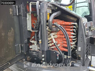 2018-hitachi-zx85-usb-5a-45536289